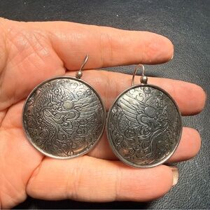 VINTAGE Sterling Silver SILPADA Oriental Asian Etched Dragon Earrings W1228